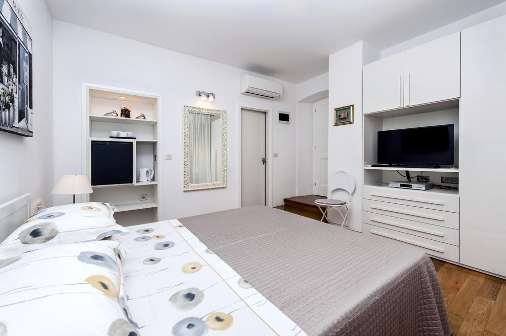 Corte Dei Merli Suite & Room Rovinj Rom bilde